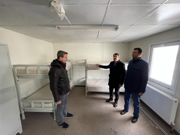 Depremin merkezine tam donanımlı bin kişilik prefabrik bina 8