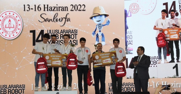 14. Uluslararası MEB Robot Yarışması’nda ödül töreni yapıldı