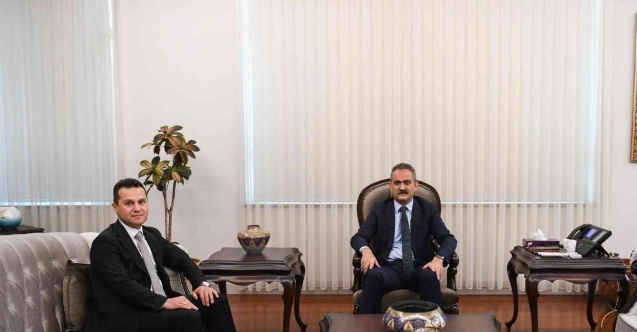 Rektör Topal’dan Milli Eğitim Bakanı Prof. Dr. Mahmut Özer’e ziyaret