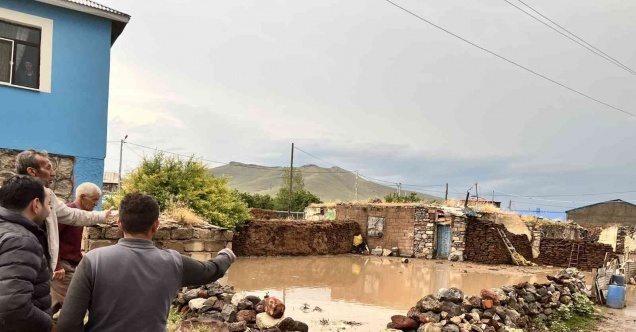 Meteoroloji uyarmıştı, Digor’da bir köyü sel vurdu