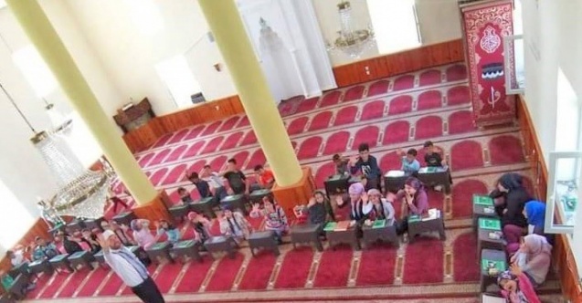 Köy muhtarı desteğiyle Kur’an kursunu tamamlayanlara hediye verilecek