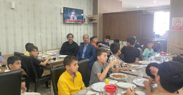 Yeni Dünya Vakfı öğrencileri sevindirdi