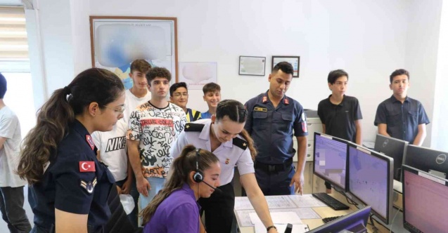 Yaz tatilindeki öğrencilere “Jandarma” eğitimi