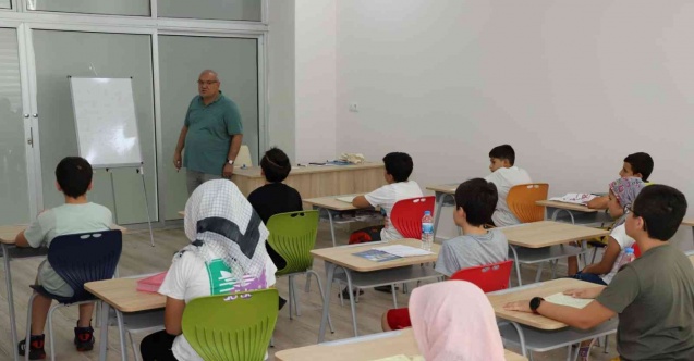 Karaköprü’de çocuklar Kuran’ı Kerim öğreniyor