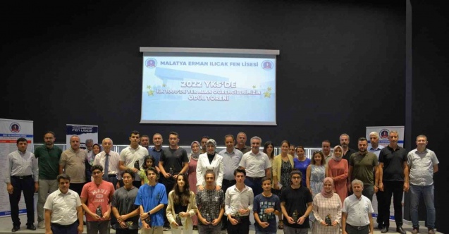 YKS’de dereceye girenler ödüllendirildi