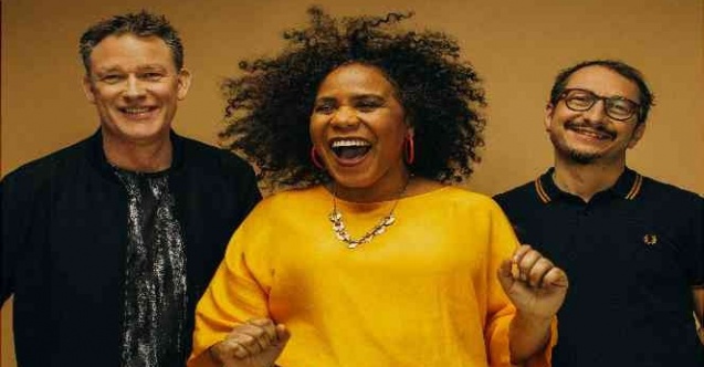 Zuco 103 müzik grubu 15 yıl aradan sonra Kadıköy’de