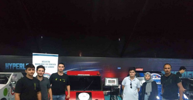 Tasarladıkları elektrikli araç TEKNOFEST’te görücüye çıktı