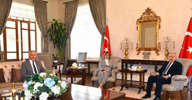 Bakan Yardımcısı Prof. Dr. Petek Aşkar, Vali Karadeniz’i ziyaret etti