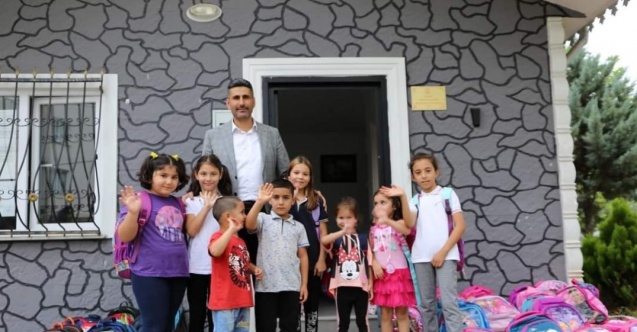 Muhtarlıktan eğitime kırtasiye yardımı