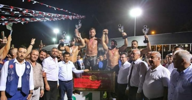 Serik Yağlı Pehlivan Güreşlerinin başpehlivanı Osman Aynur oldu