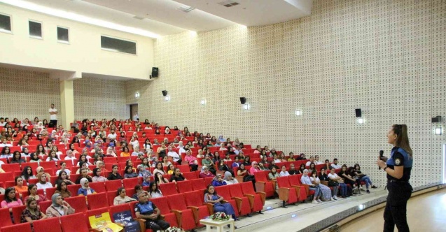 Üniversite öğrencilerine KADES uygulaması anlatıldı