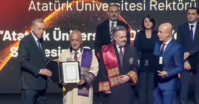 Rektör Prof. Dr. Ömer Çomaklı ikinci defa YÖK üstün başarı ödülüne layık görüldü