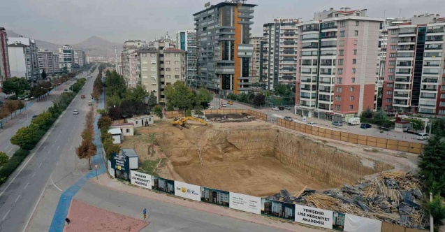 Başkan Altay: “Liseli gençlerimiz için örnek bir bina inşa ediyoruz”