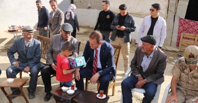 Vali Akbıyık Çaltıkoru köyünü ziyaret etti