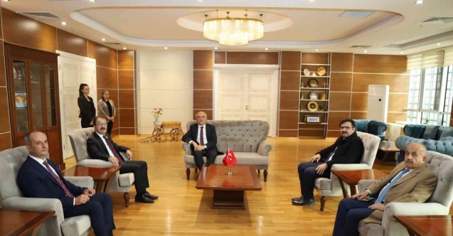 Milli Eğitim Bakan Yardımcısı Şensoy, Çankırı’daki meslek liseleri ile ilgili incelemelerde bulundu