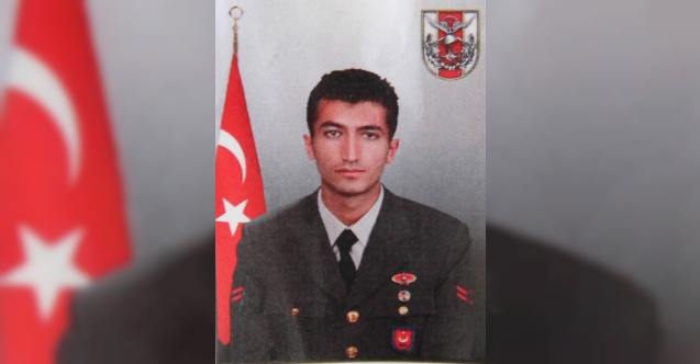 Şehit annesi oğlu için türkü yazdı, dinleyenler duygulandı