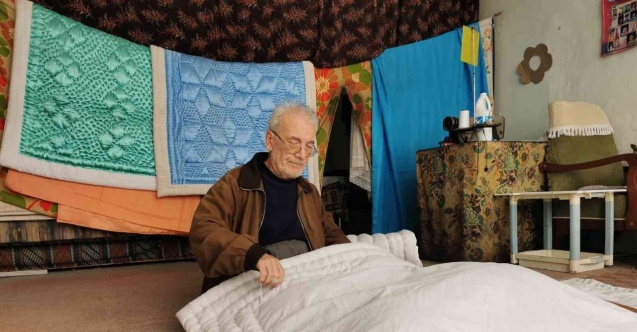 Öğretmen olamayınca ustası olduğu yorgancılığı şehirden şehre taşıdı