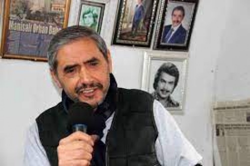 Sıra dışı boyacı yaşadığı acıların tesellisini şarkılarda buldu