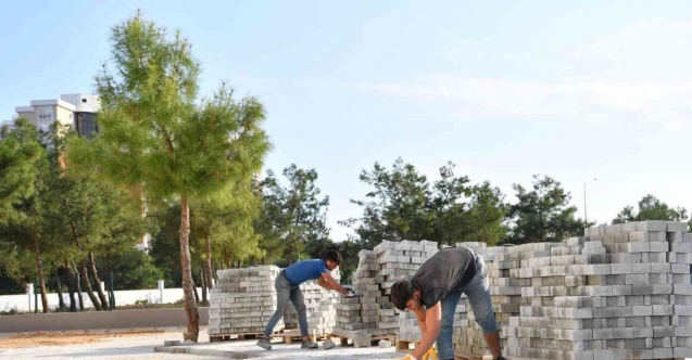 Konyaaltı okullarında çalışmalar sürüyor