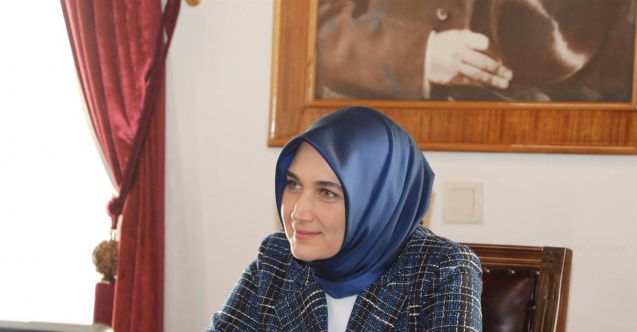 Vali Yiğitbaşı çocuk yetiştirmenin zorluklarını anlatarak: