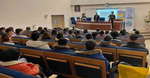 Üniversite öğrencilerine uluslararası staj imkanları anlatıldı