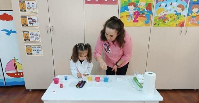 Okul öncesi minikler oyunlarla matematik öğreniyor