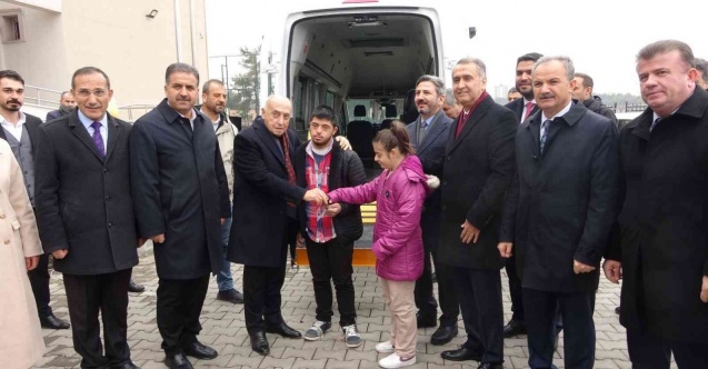 Özel öğrenciler için tam donanımlı servis aracı