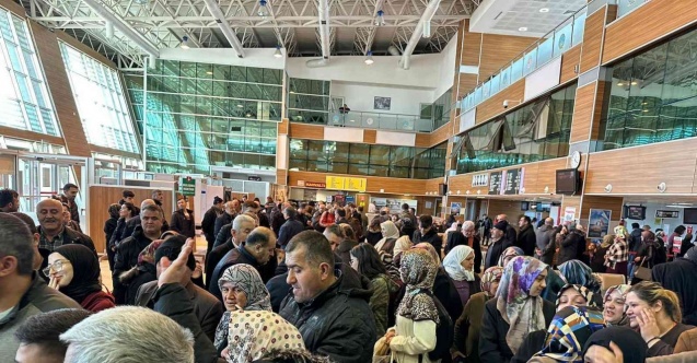 Yarı yıl tatilini kutsal topraklarda geçirecekler: 150 kişilik kafile dualarla uğurlandı