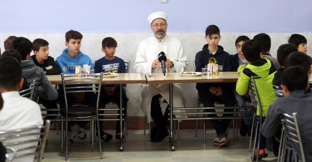 Diyanet İşleri Başkanı Erbaş: 'Gençleri, çocukları ve aileyi muhafaza etmemiz lazım'
