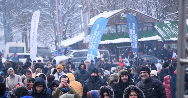 Haluk Levent’ten eksi 10 derecedeki konserinde yürekleri ısıtan davranış
