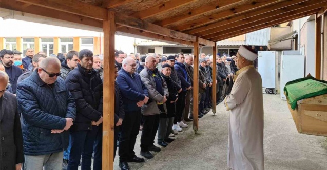 Depremde hayatını kaybeden öğretmen Karabük’te defnedildi