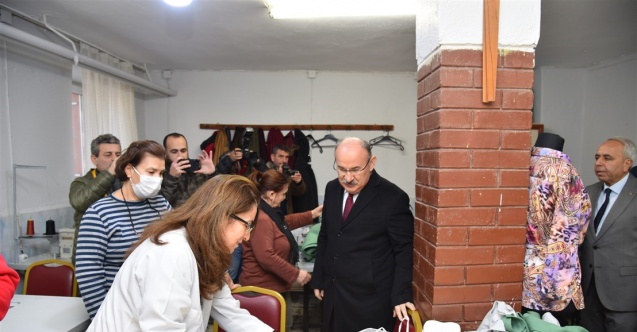 Vali Karadeniz deprem bölgesine gönderilen yardımları inceledi