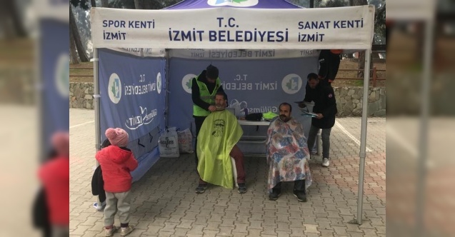 İzmitli kuaförler deprem bölgesinde hizmet veriyor