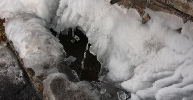 Göle eksi 21,3 derece: Araçlar soğuktan çalışmadı