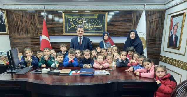 Kumbaralarındaki paraları bağışladılar