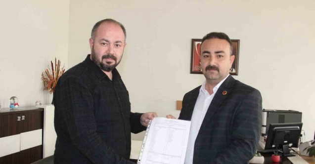 BBP Karaman İl Başkanı Mesut Soyfidan mazbatasını aldı