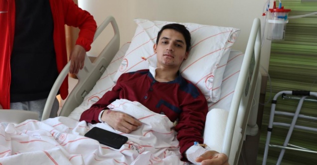 Ebrar Sitesi'nde dehşeti yaşayan depremzede o anları anlattı: 'Kendimi 3-4 saniye içerisinde enkaz altında buldum'