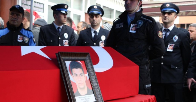 Deprem bölgesinde şehit olan polis memuru Rize’de son yolculuğuna uğurlandı