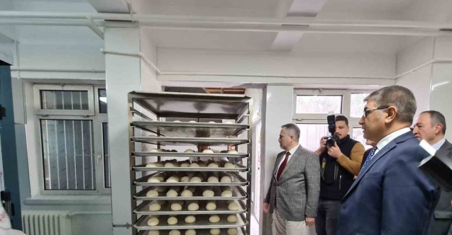 Öğrenciler günde 5 bin ekmek üretecek