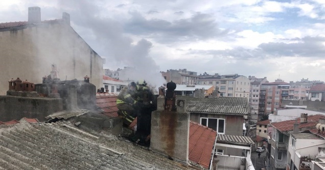 Bandırma’da baca yangını mahalleliyi korkuttu