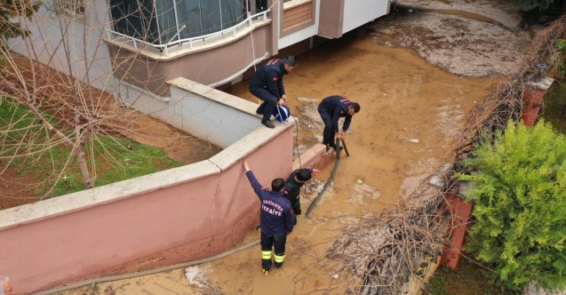 Bir yılda yağan yağmurun dörtte biri bir gecede yağdı