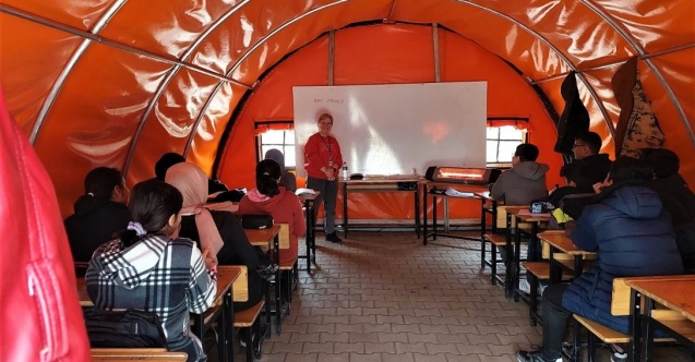 Erzincan’dan Malatya’ya giden gönüllü öğretmenler ders başı yaptı