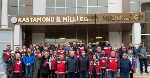 Öğretmenler depremzede çocuklarla sosyal ve bilimsel etkinlikler yapacak