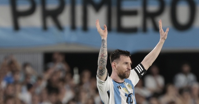 Messi, kariyerinde 800 gole ulaştı