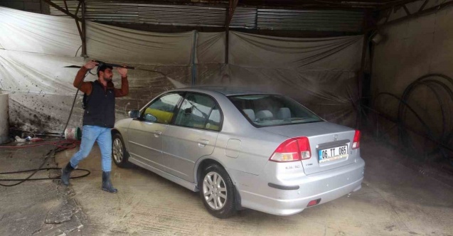 Van’daki oto yıkamacılarda çamur yoğunluğu