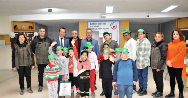 Kütahya’da özel eğitim gören öğrenciler unutulmadı