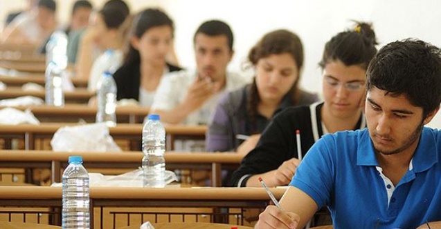 Üniversitelerde Yüz Yüze Eğitim Yarın Başlıyor Vizeler Online mi Yapılacak?