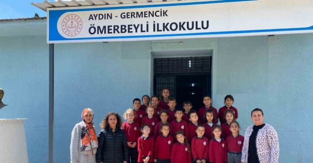 Depremzede ailelerin ramazan kolileri miniklerden