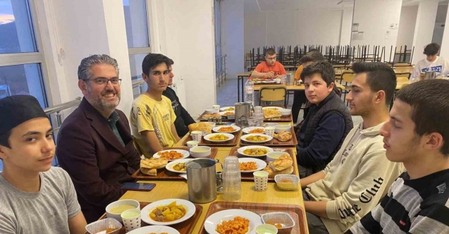 Başkan Suer öğrencileri unutmadı