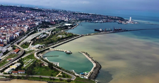 Nisan yağmurları Karadeniz'i çamura boyadı